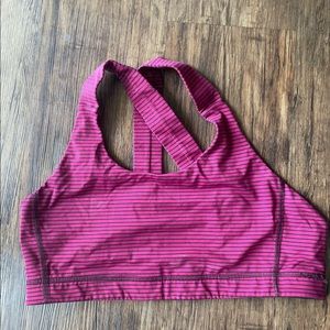 Lululemon sports bra
